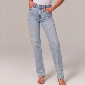 Abercrombie 90s high rise straight jean light wash
